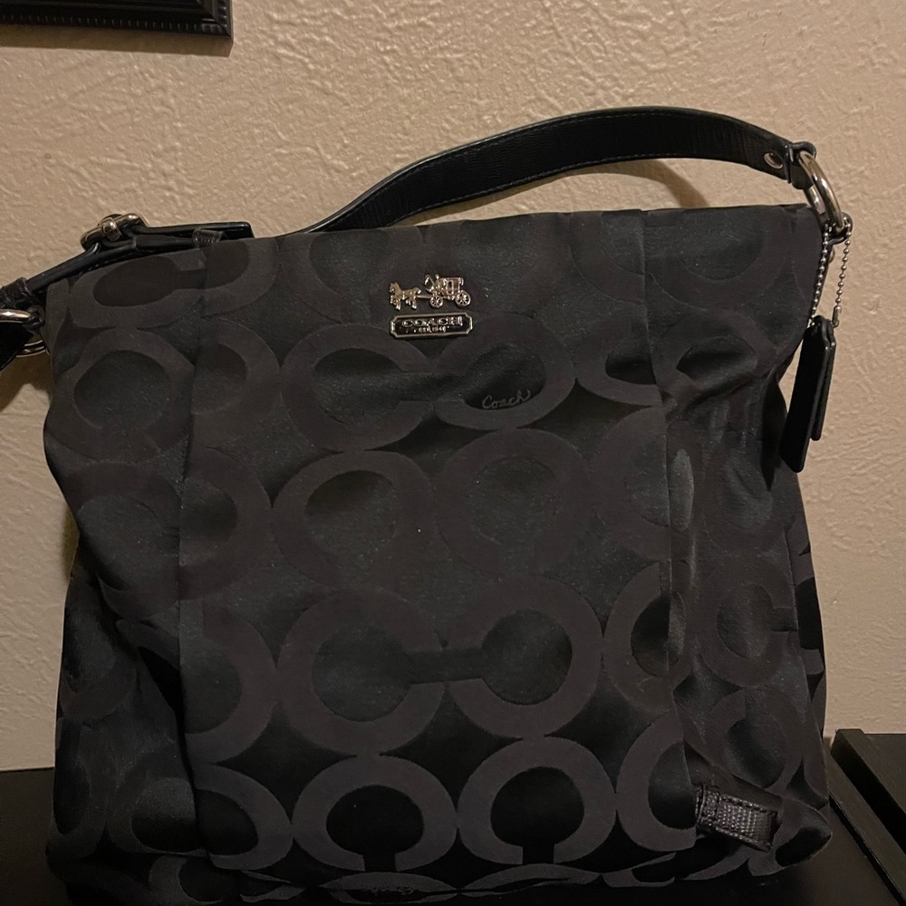 Coach Madison Isabella Shoulder Bag – Black Signature Jacquard